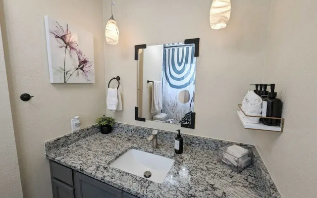 Vibrant Getaway Say Hello to the Best of Houston