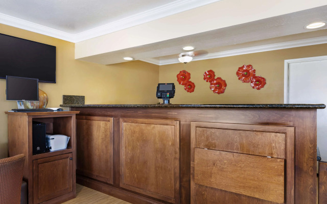 Best Western Hanford Inn