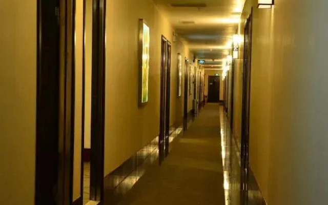 Huangguang Holiday Hotel