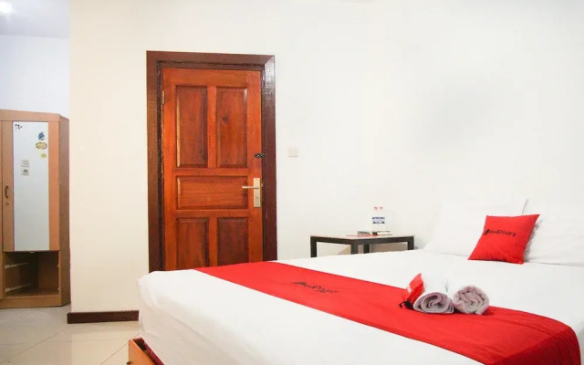 RedDoorz near Mall Abepura