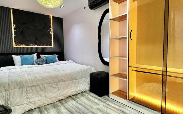JRC Chariot Hotel