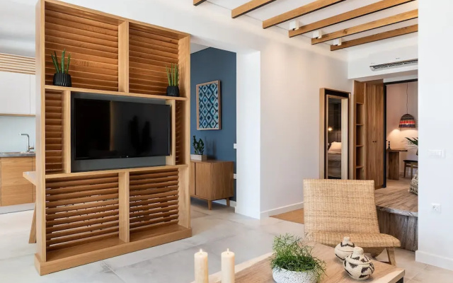 Blue Island Luxury Apartment