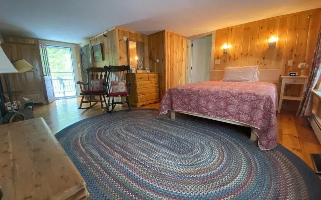The James Place Inn B&B