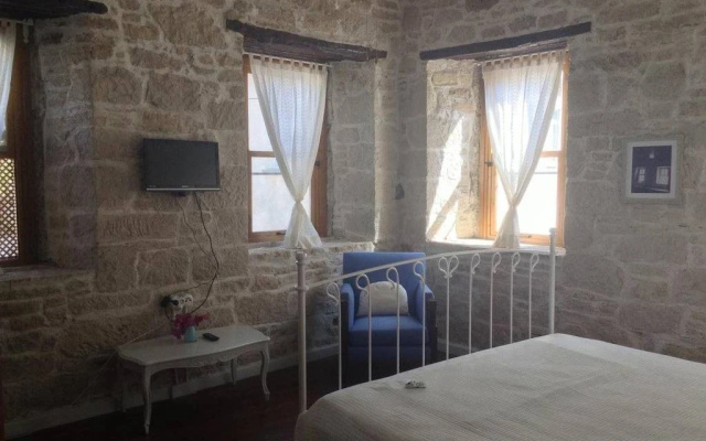 Eski Tas Otel