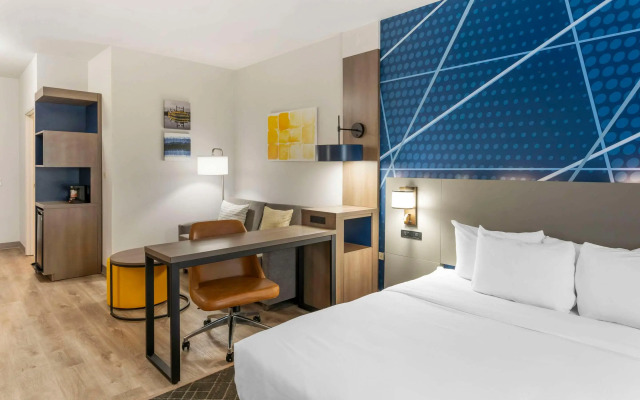 Comfort Suites Elgin Northwest