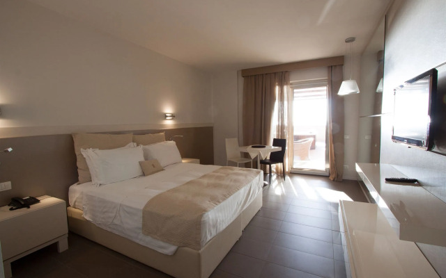 Main Palace Hotel