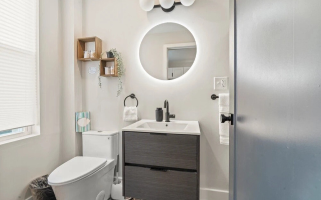 1BR Passyunk AveStunner-Perfect Location