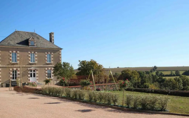 Gîte Neuvy-au-Houlme, 5 pièces, 9 personnes - FR-1-497-11