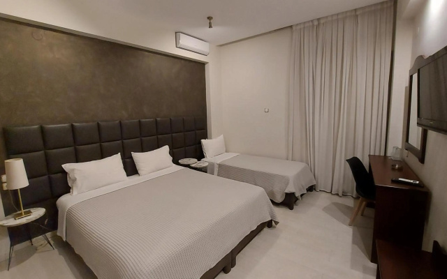 Lingos Hotel