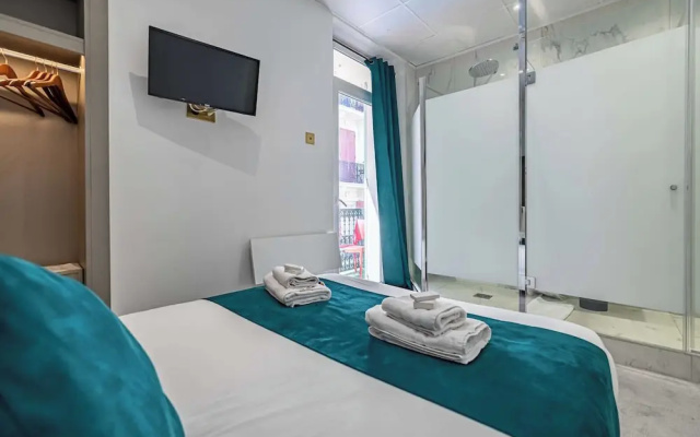 Hotel Avaton - Deluxe Balcony Bedroom - Cannes Palais