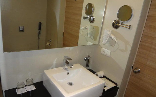 Greenpark Hotel