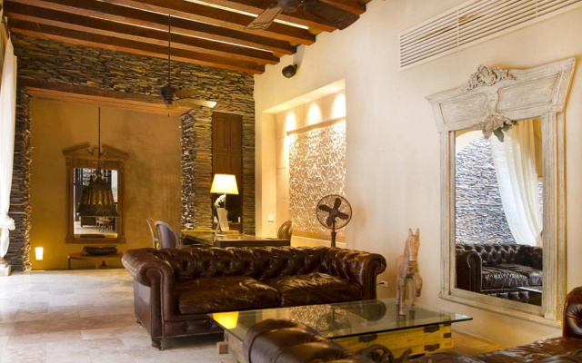 Bastión Luxury Hotel
