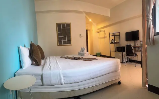 Room-private Apartment in City Center an