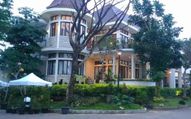 Greentrees Guest House