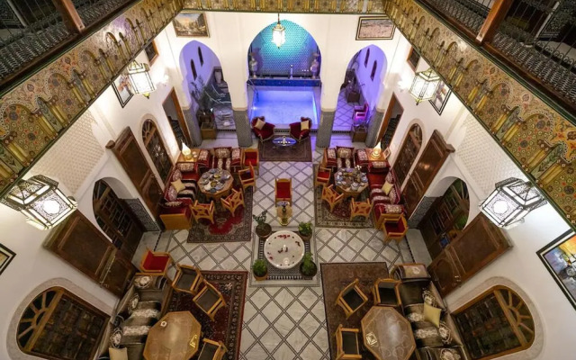 Room in B&B - Riad Authentic Palace & Spa - Bassatine