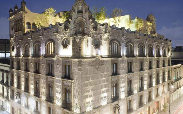 Отель Hampton Inn & Suites Mexico City - Centro Historico Мехико вид на фасад