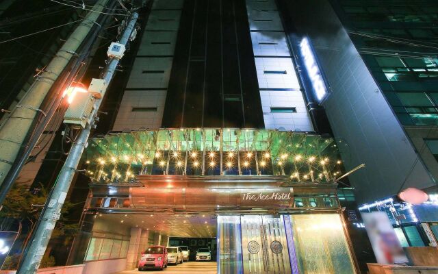The Ace Hotel вид на фасад