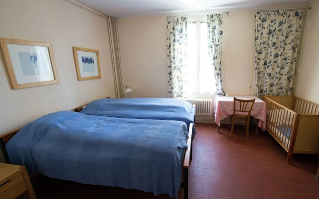 A House Suitable for Groups and Families