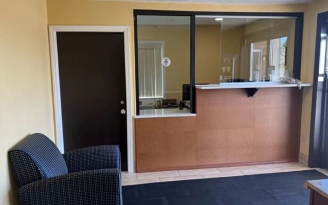 Economy Inn - Pittsburgh Airport