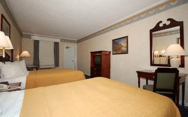 Rodeway Inn