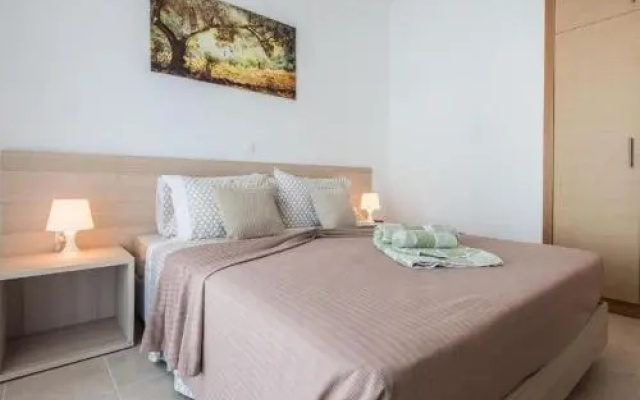 Holiday home 3 bedrooms - Gennadi