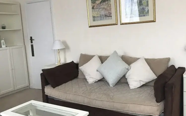 Elegant & Bright English Style 1 Bed Hyde Park