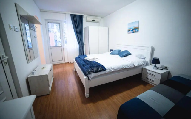For-A Apartmani