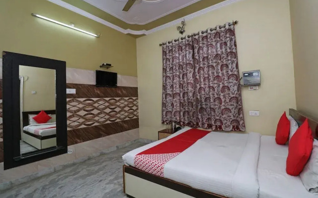 Hotel Taj Palace By OYO Rooms