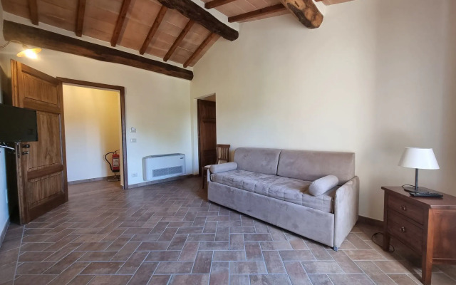 Tasteful Countryside Stay