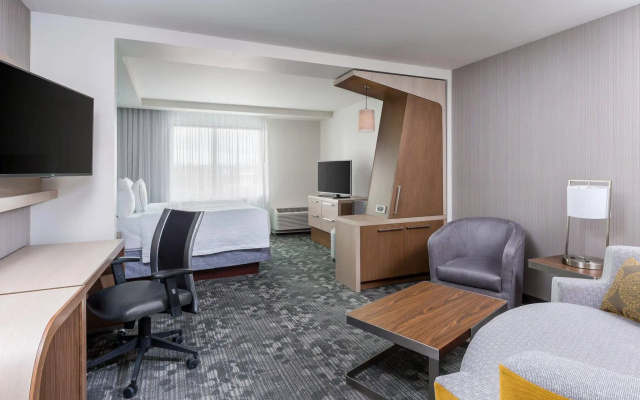 Courtyard by Marriott Bismarck North