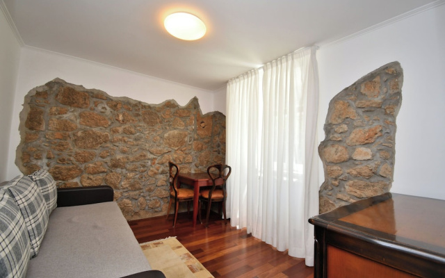House Iva i Ella