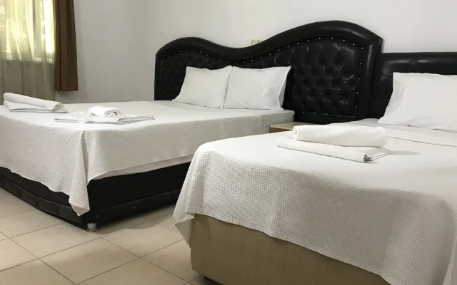 Moonlight Apart Hotel