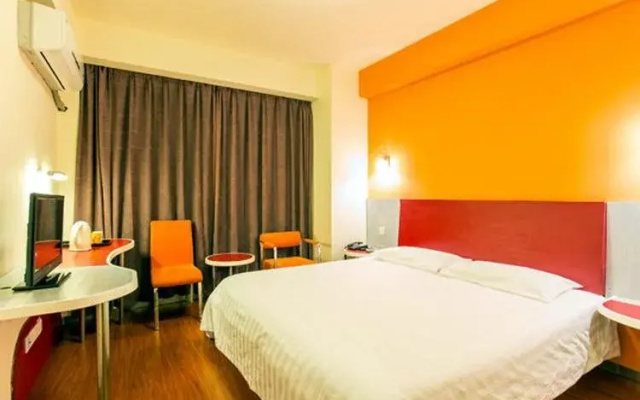Motel 168 Longhe Road Inn Shenzhen