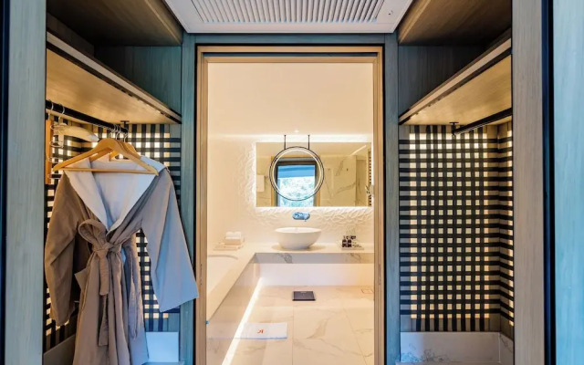 Kwetu Nairobi Curio Collection by Hilton