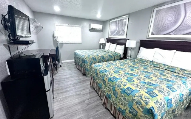 Lemon Bay Motel