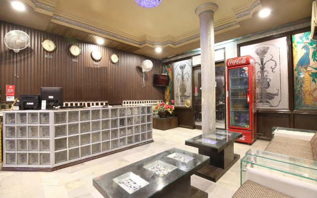 OYO 966 Hotel Sallow International