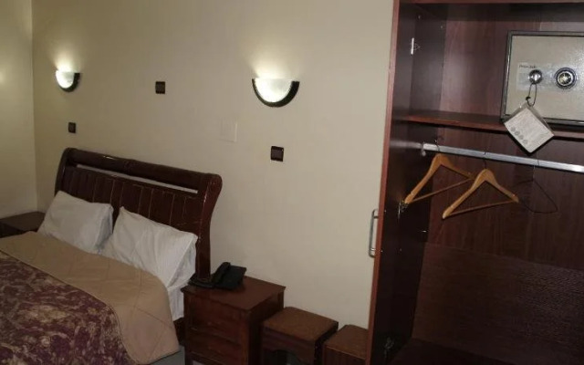 Nikki Hotel