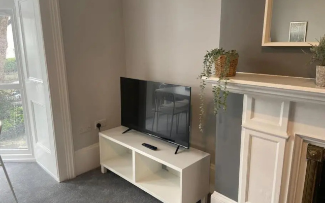 Central Southsea Boutique 2 Bedroom Flat