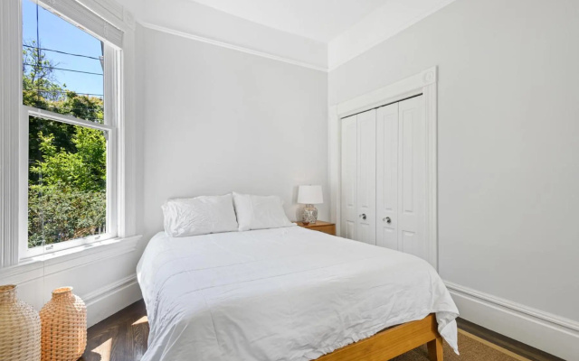 Upper level 1885 Queen Anne flat