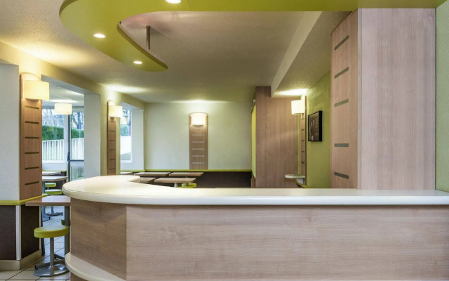 ibis budget Senlis