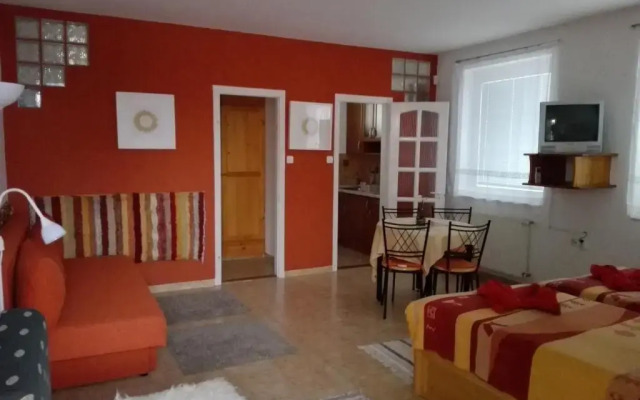 Ottó Panzió Villány