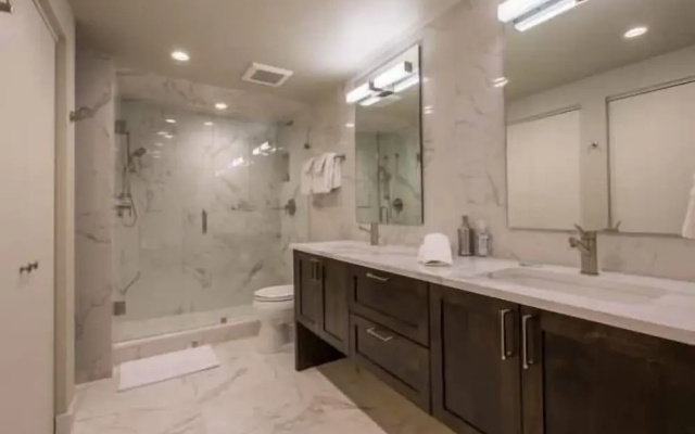 Condo Near Vail Village & Gondola with Free Parking & WiFi by RedAwning