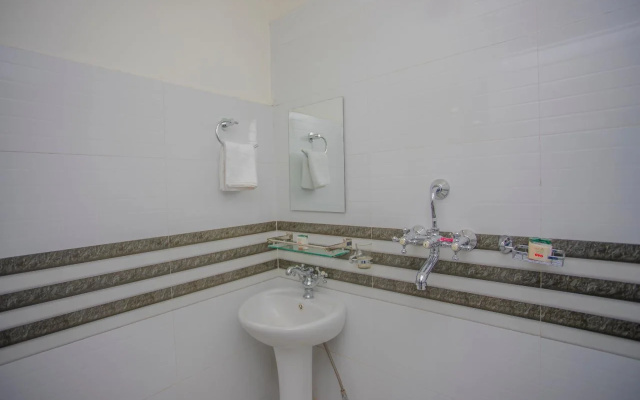 OYO 318 Hotel Pancha Buddha
