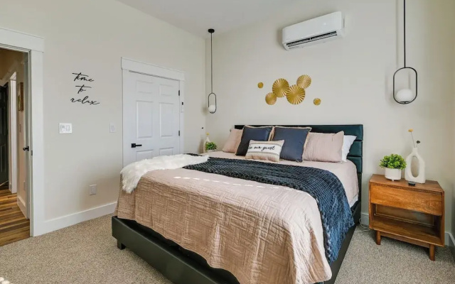 Near CU & Dtwn! Campbellsville Home w/ Game Room