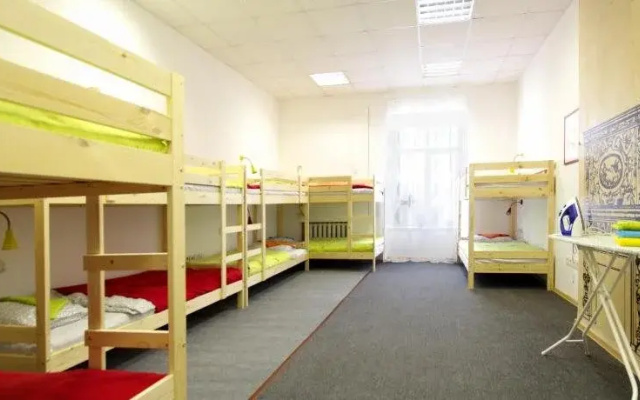 Sculptor Hostel