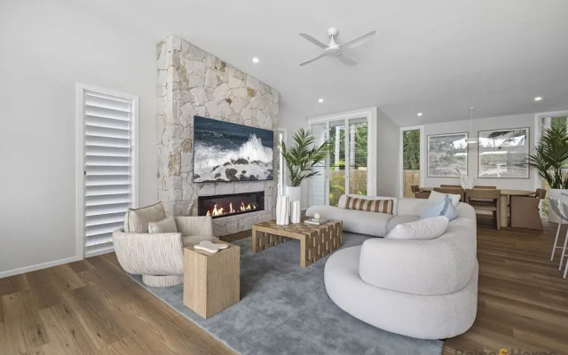 Quiet Coastal Retreat With BBQ & Outdoor Space