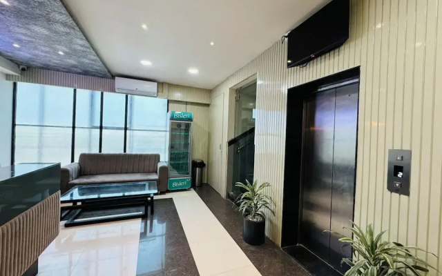 Col's Hotel Uphaar
