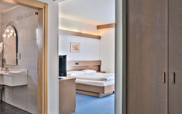 Goti' Hotel