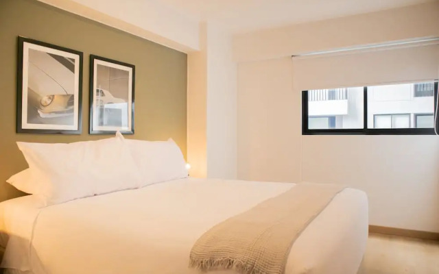 w Dazzling 2BR w/ Balcony in Miraflores