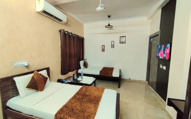 Goroomgo Krishna Residency Bareilly
